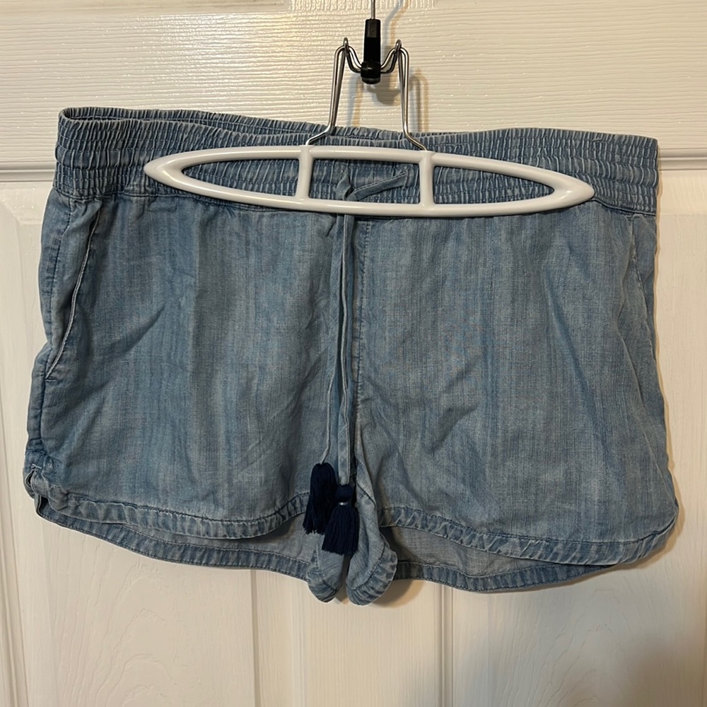 Vineyard Vines Shorts